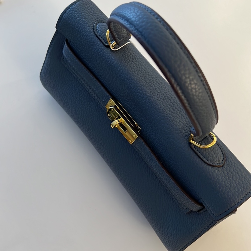 LEATHER blue gray handbag shoulder strap  Crossbody Shoulder Handbag 12”x6”x3” - Picture 5 of 7